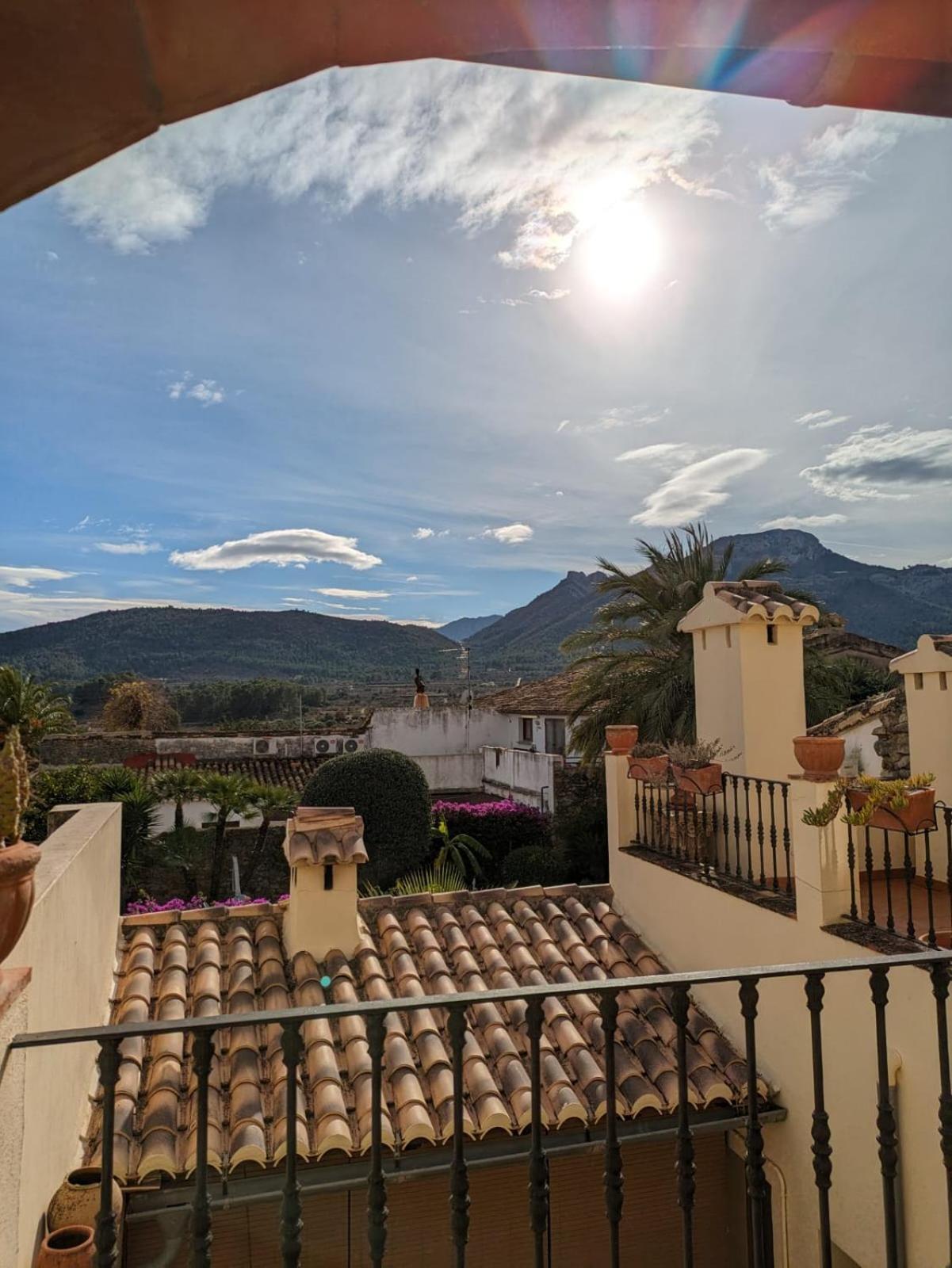 Casa Rosa Homestay Alcalali